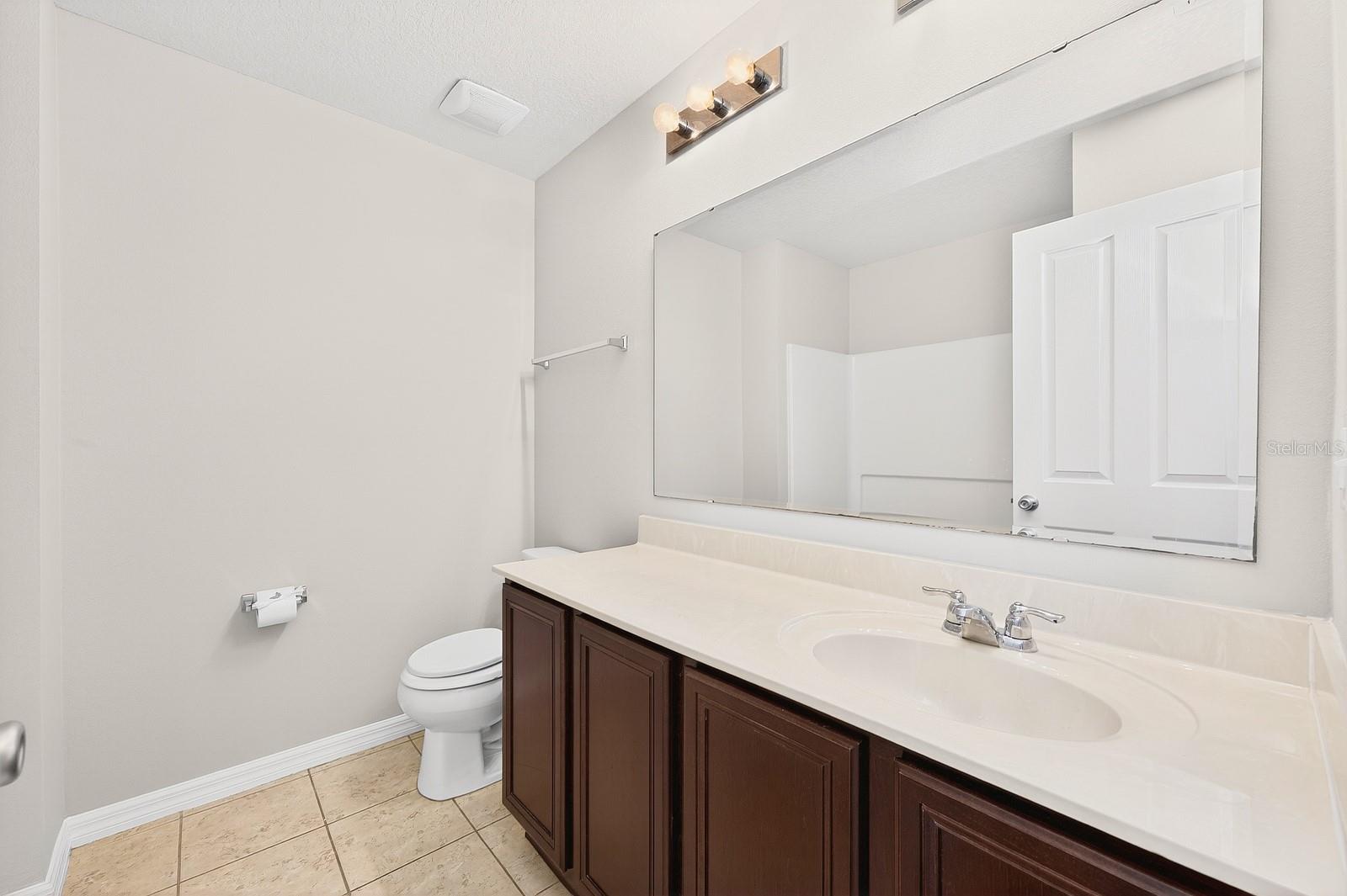 Image 23 of 35 For 1709 Calm Waters Court