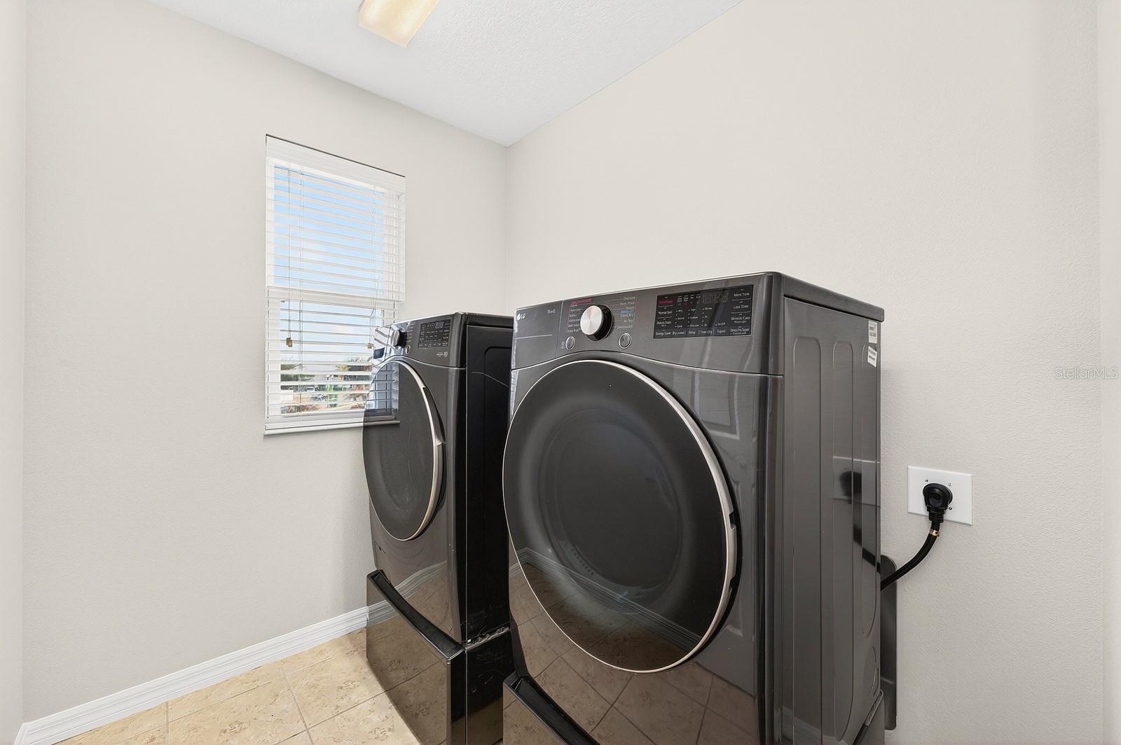 Image 25 of 35 For 1709 Calm Waters Court