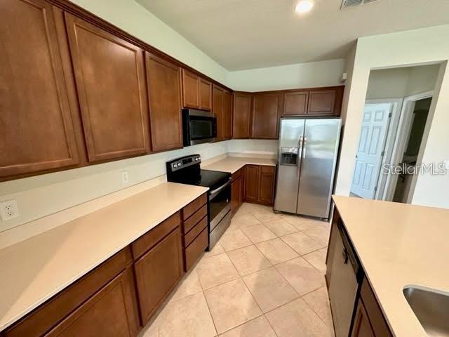 Image 9 of 40 For 17176 Goldcrest Loop