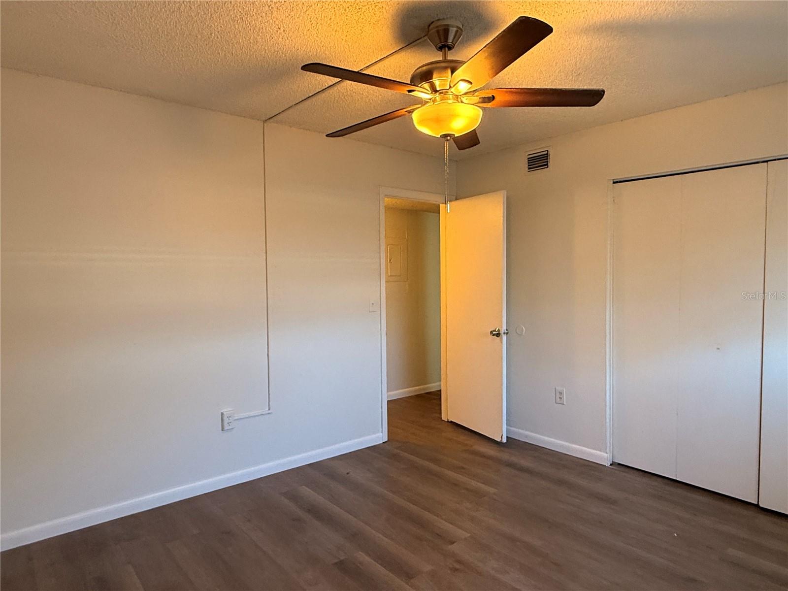 Image 10 of 22 For 920 Lake Destiny Road C