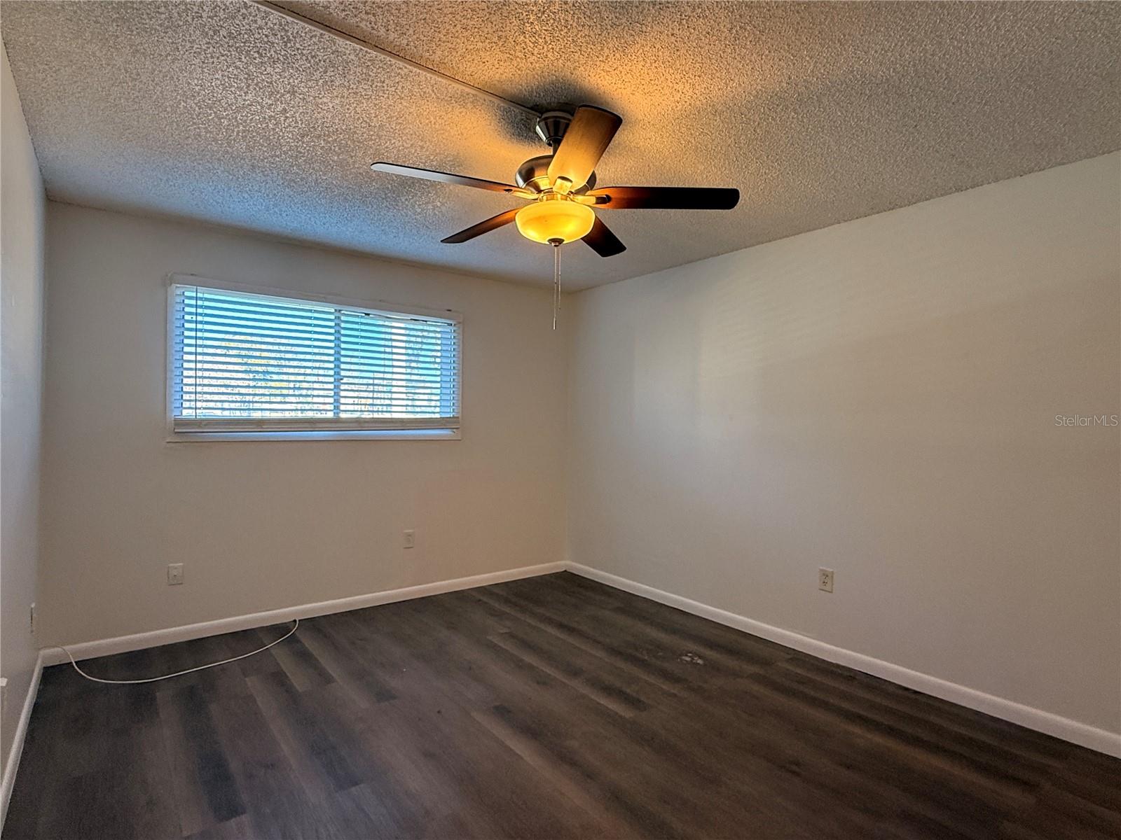 Image 12 of 22 For 920 Lake Destiny Road C