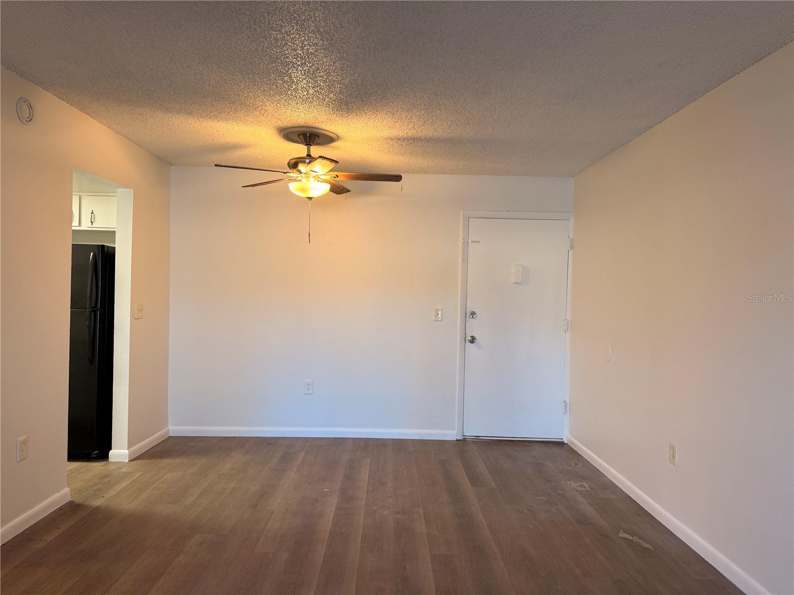 Image 7 of 22 For 920 Lake Destiny Road C