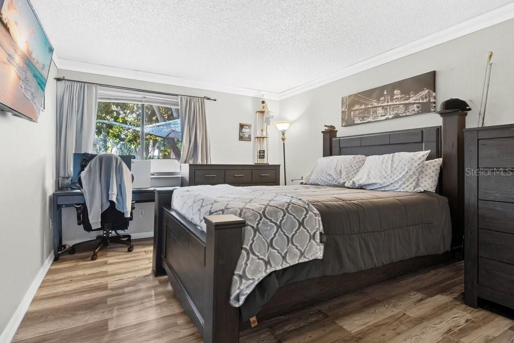 Image 17 of 39 For 2530 Leeward Way