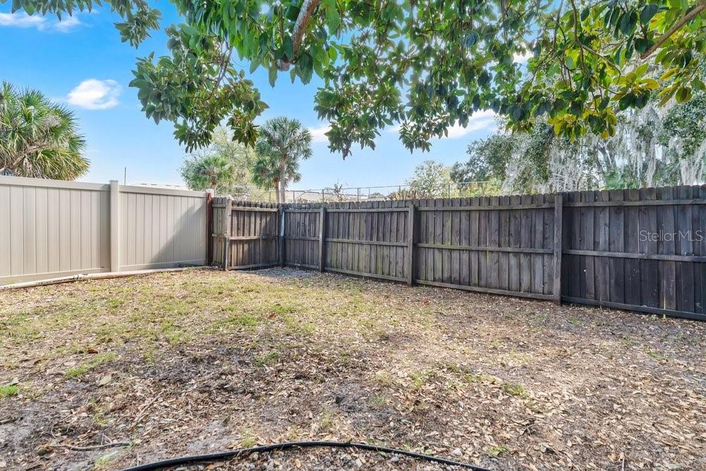 Image 24 of 39 For 2530 Leeward Way