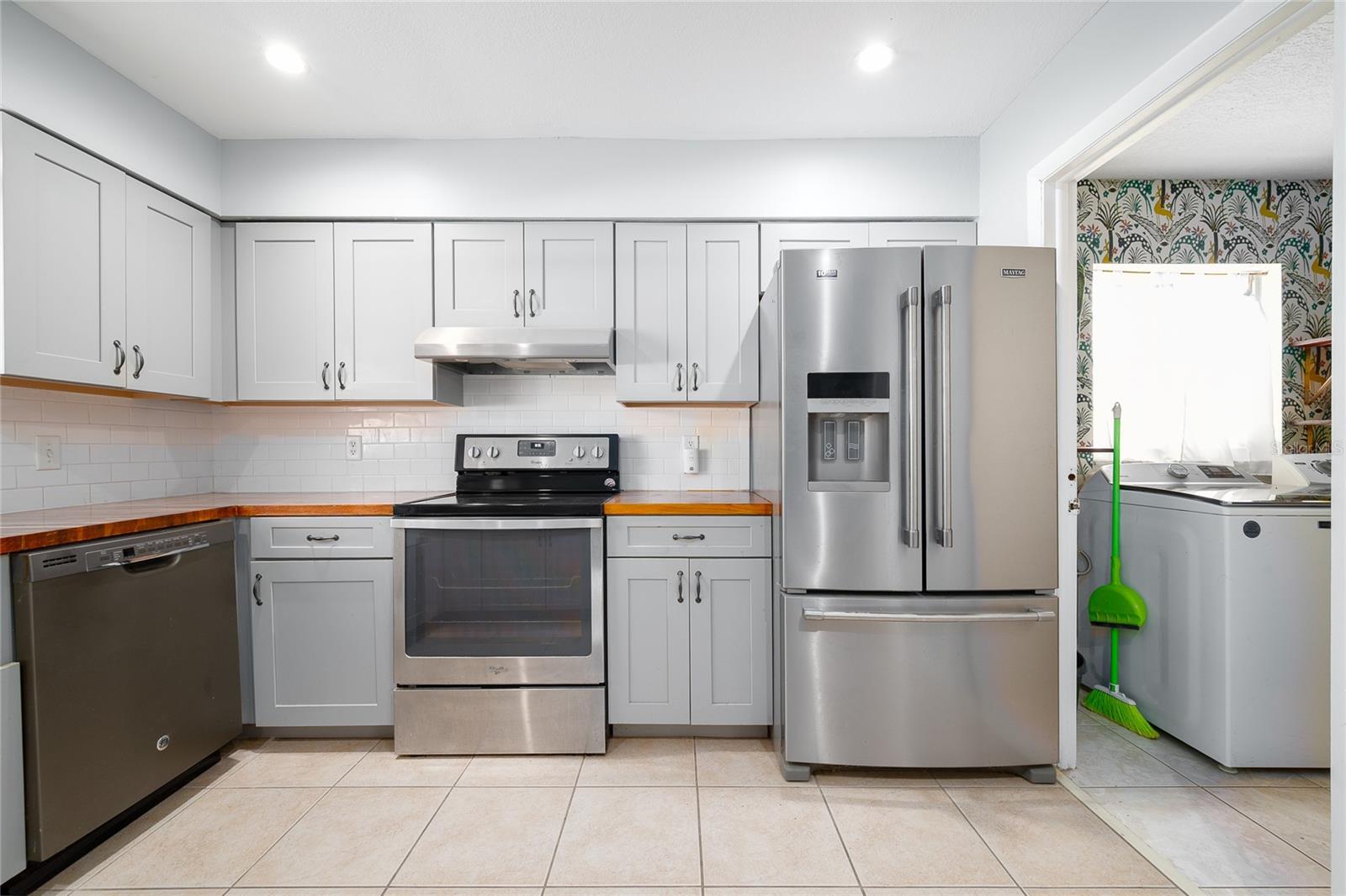 Image 17 of 36 For 30 Cornwall Court