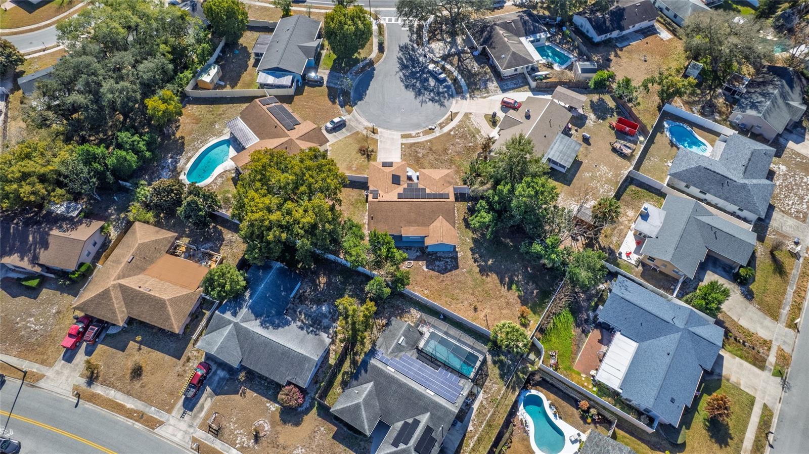 Image 7 of 36 For 30 Cornwall Court