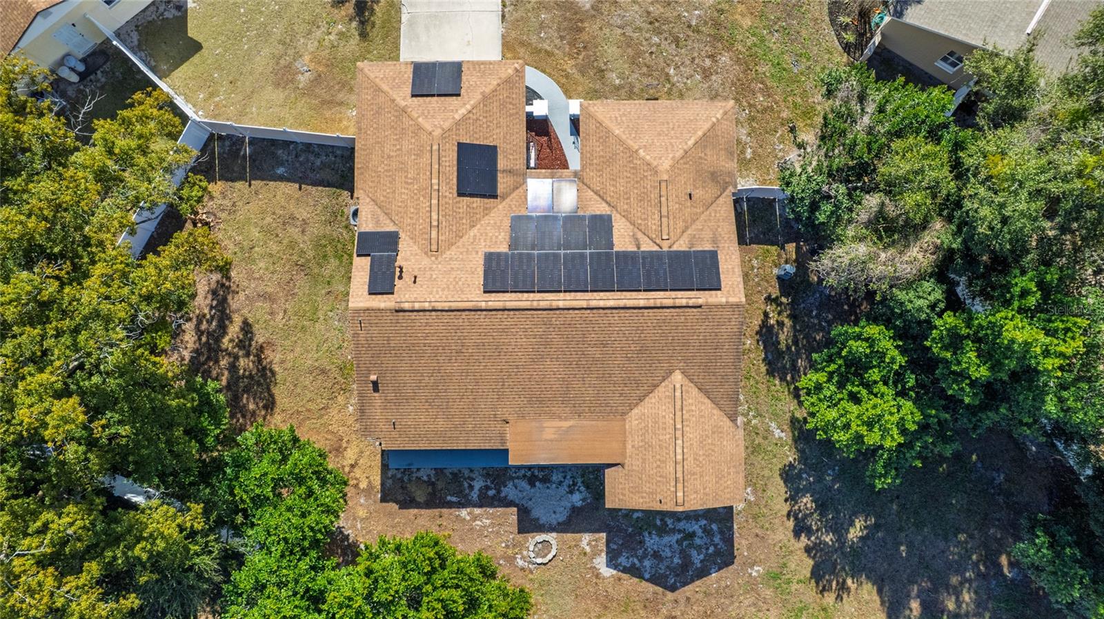 Image 8 of 36 For 30 Cornwall Court