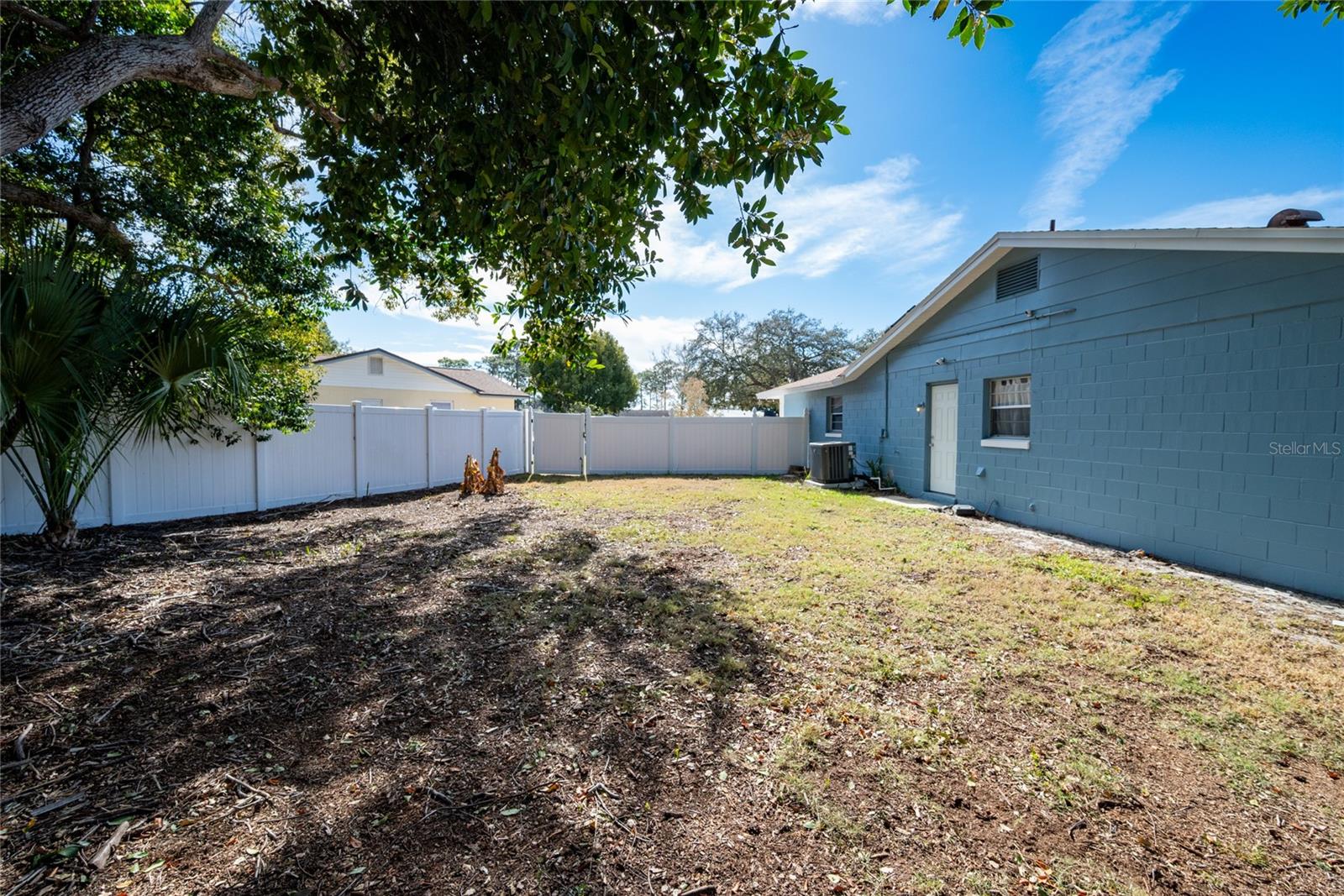 Image 9 of 36 For 30 Cornwall Court