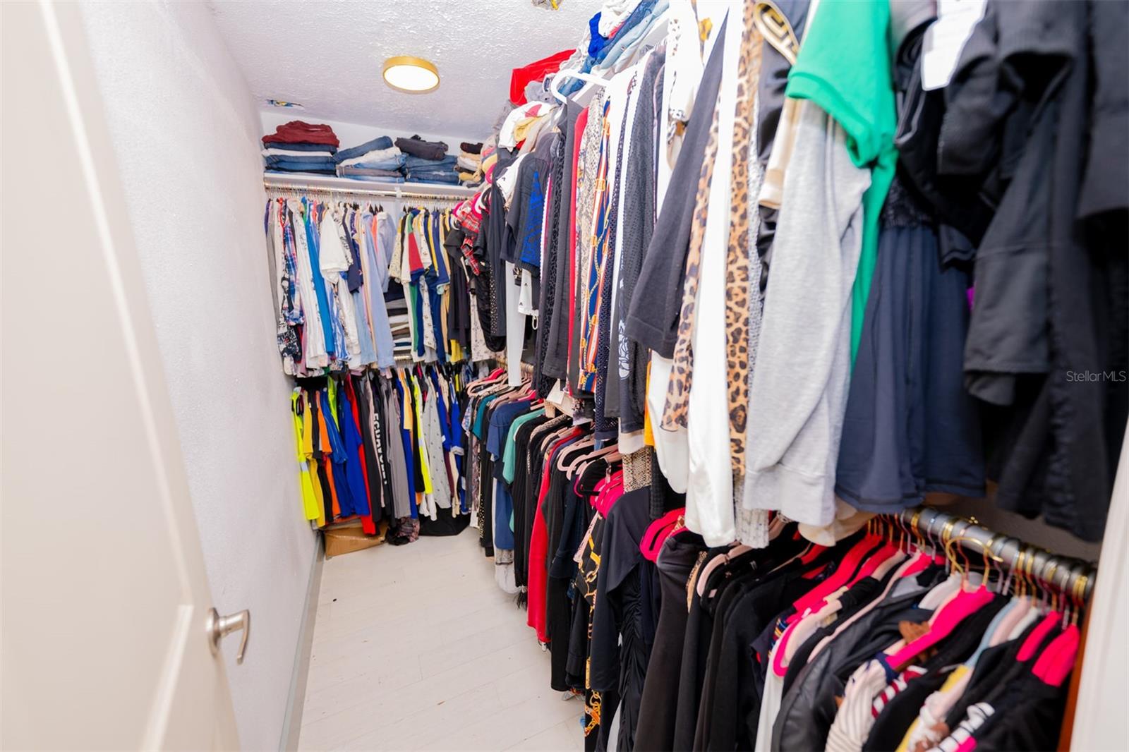 Image 13 of 57 For 2932 Larson Street