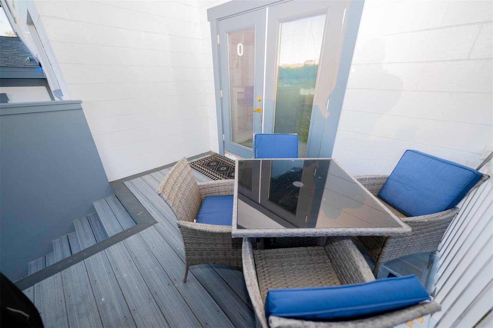 Image 31 of 57 For 2932 Larson Street