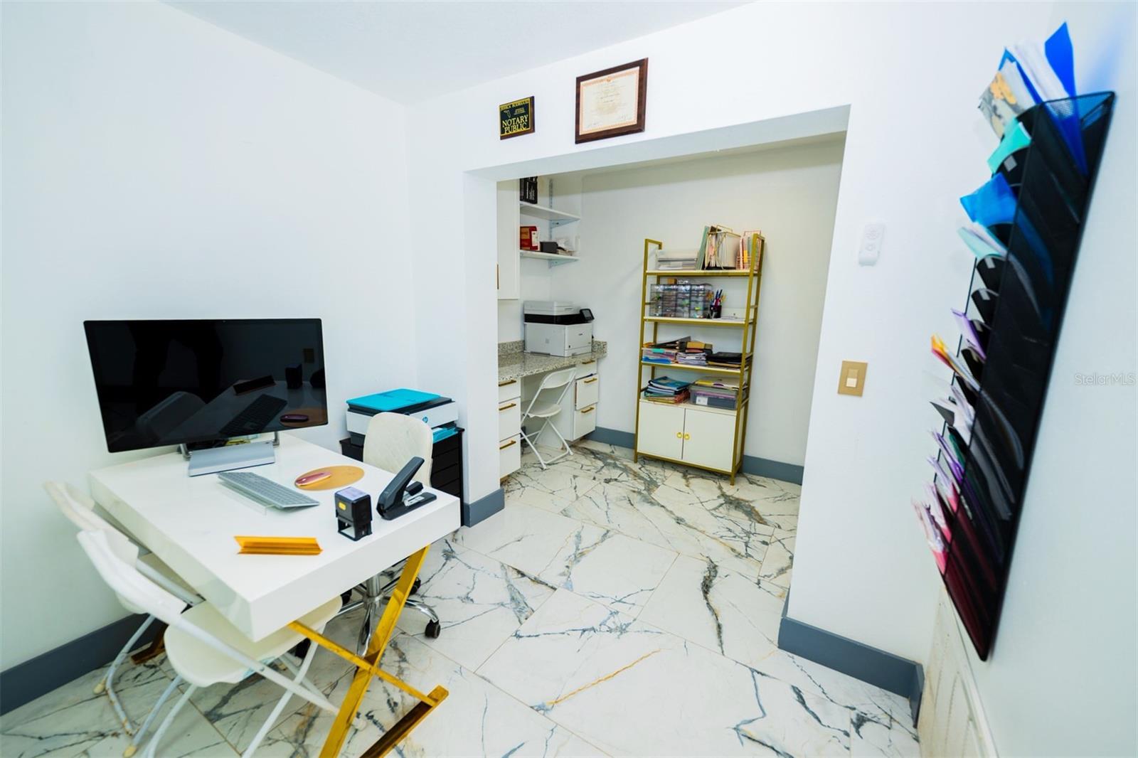 Image 39 of 57 For 2932 Larson Street