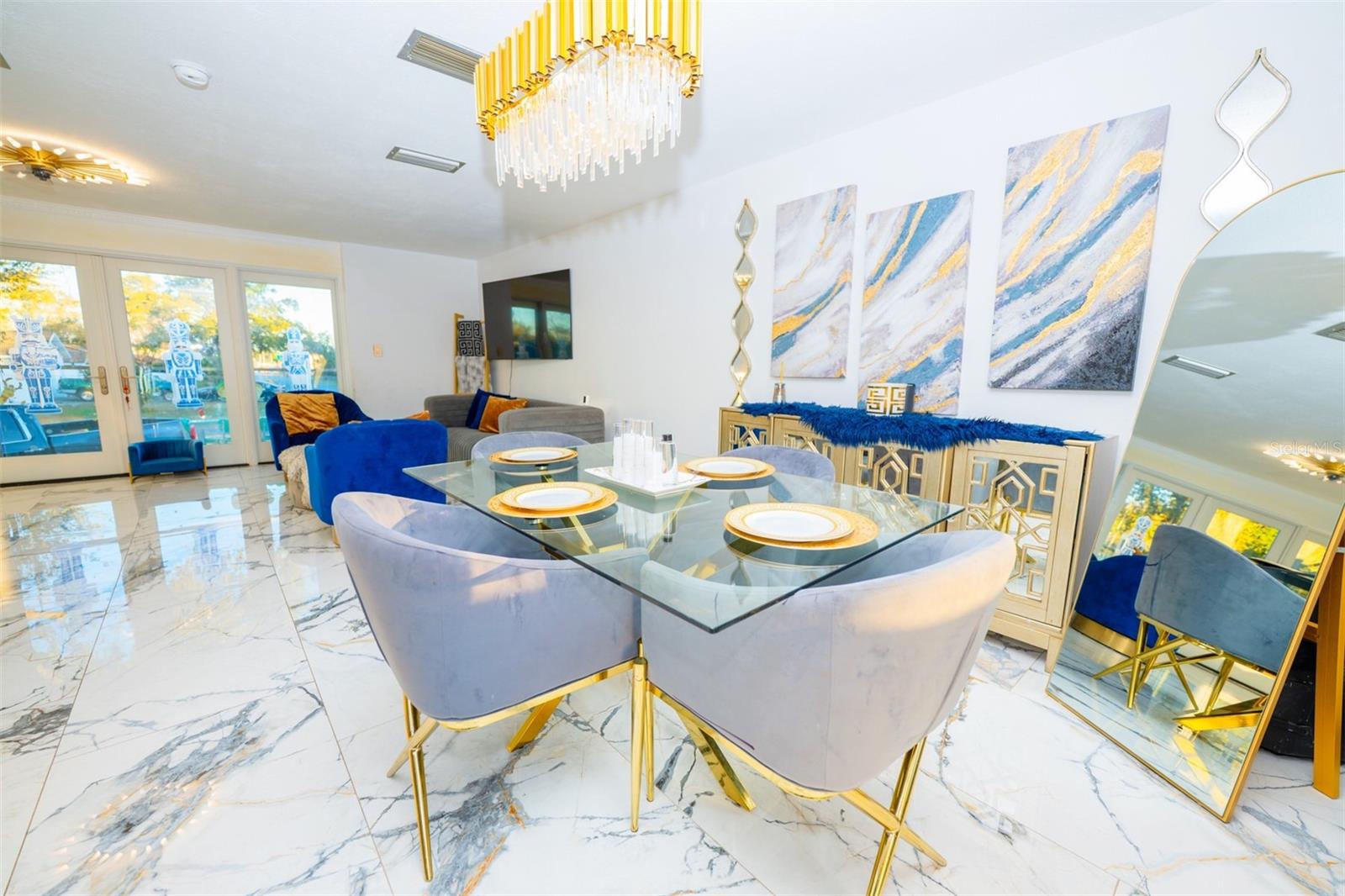 Image 50 of 57 For 2932 Larson Street