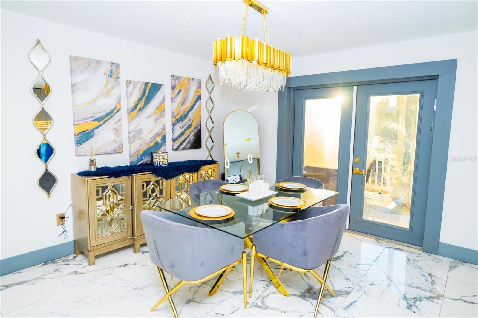 Image 54 of 57 For 2932 Larson Street