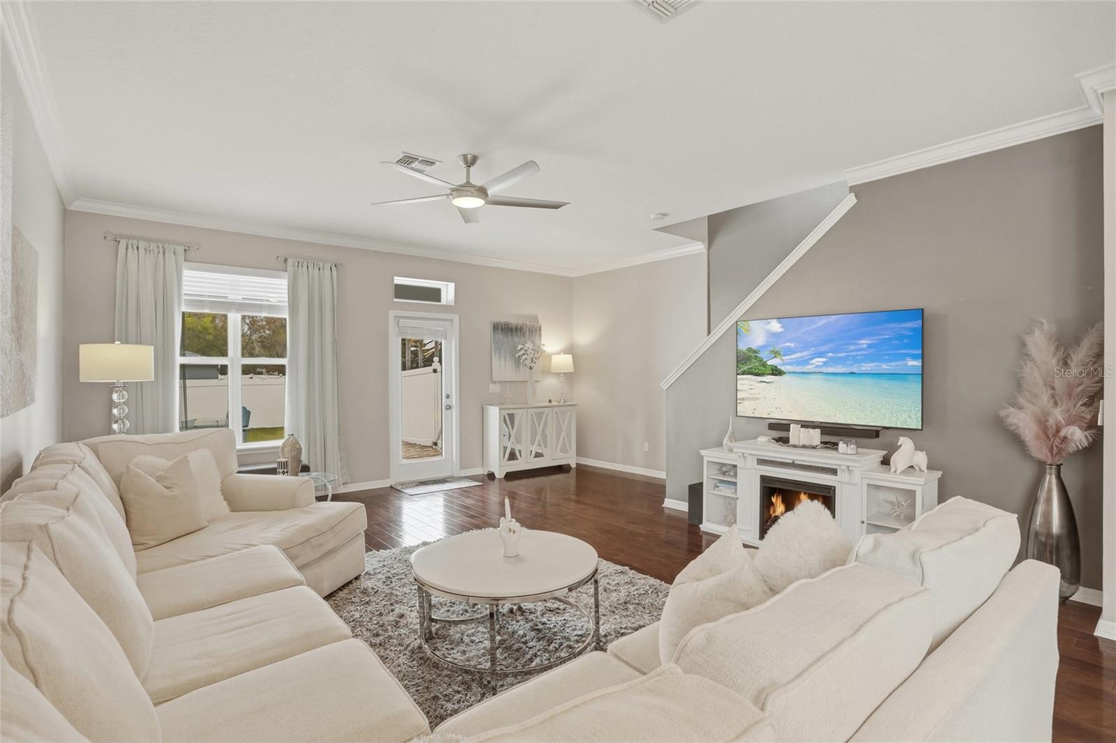 Image 11 of 47 For 13013 Overstreet Road