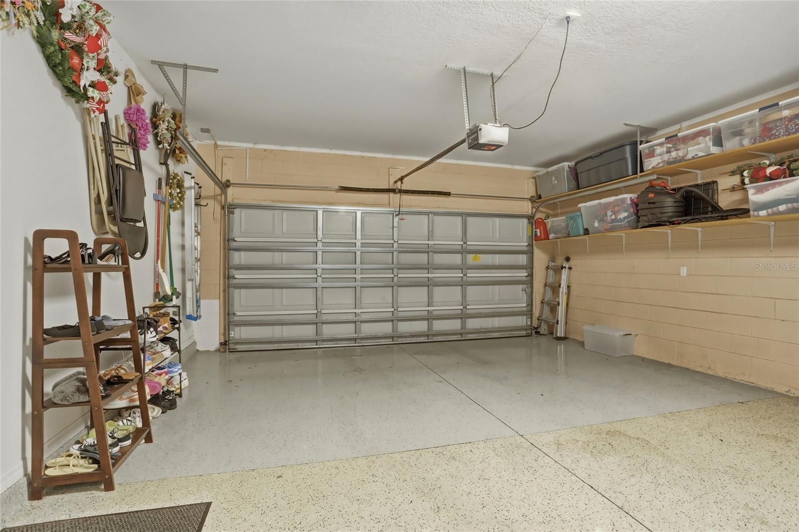 Image 31 of 47 For 13013 Overstreet Road