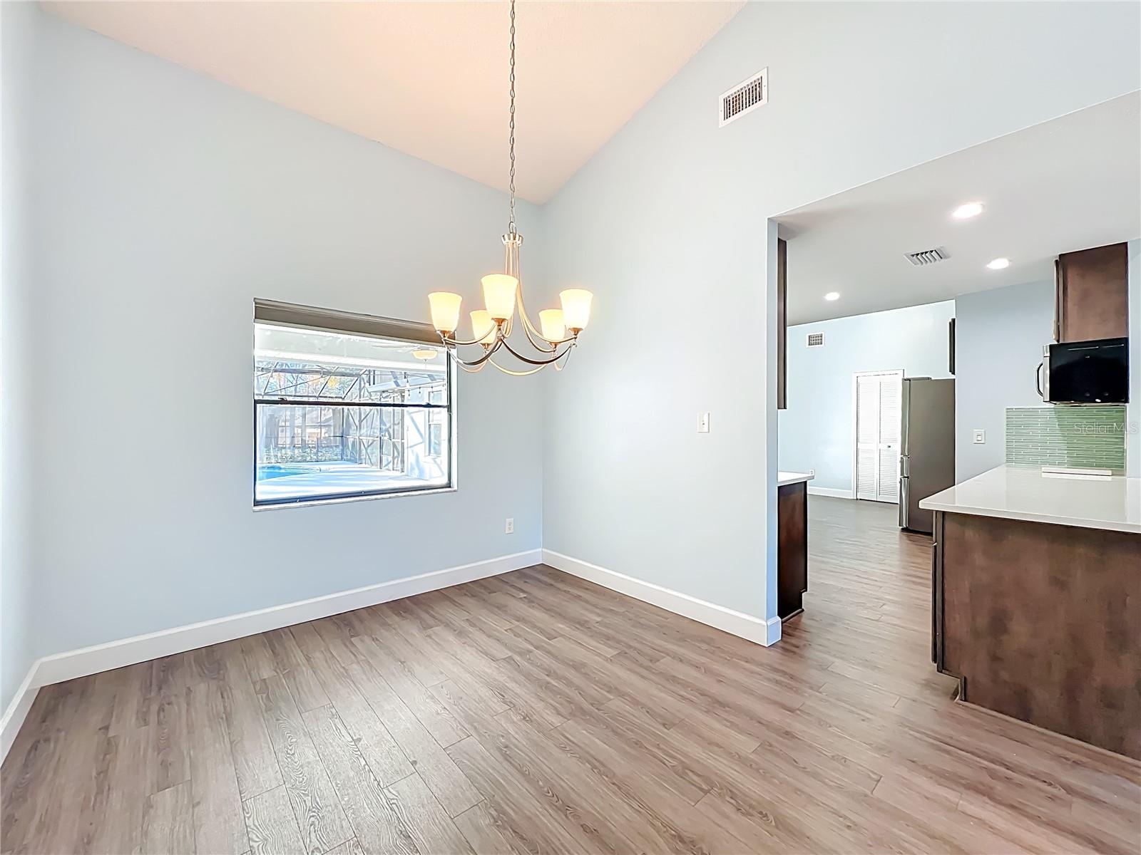 Image 16 of 54 For 4637 Creekview Lane