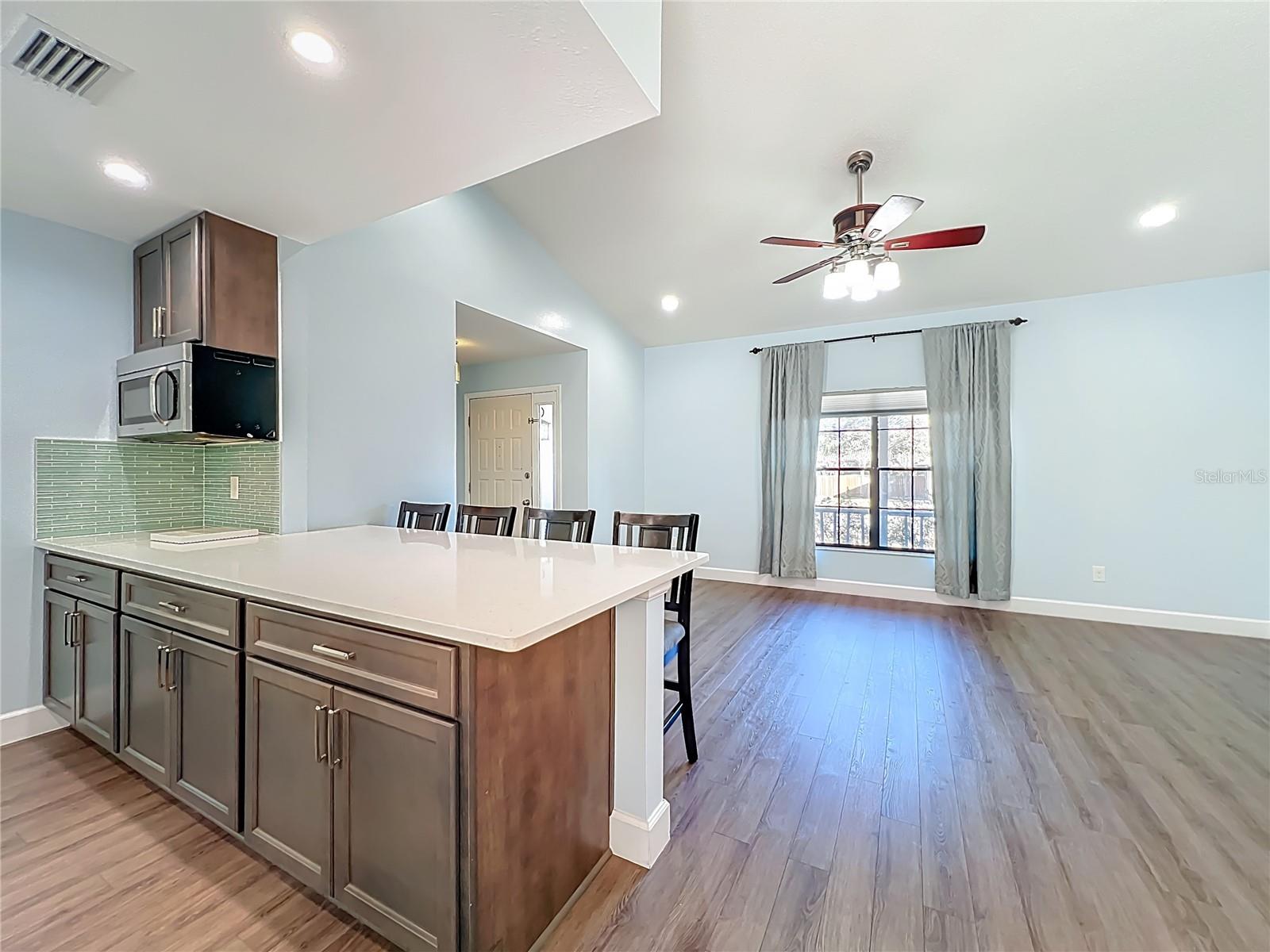 Image 19 of 54 For 4637 Creekview Lane