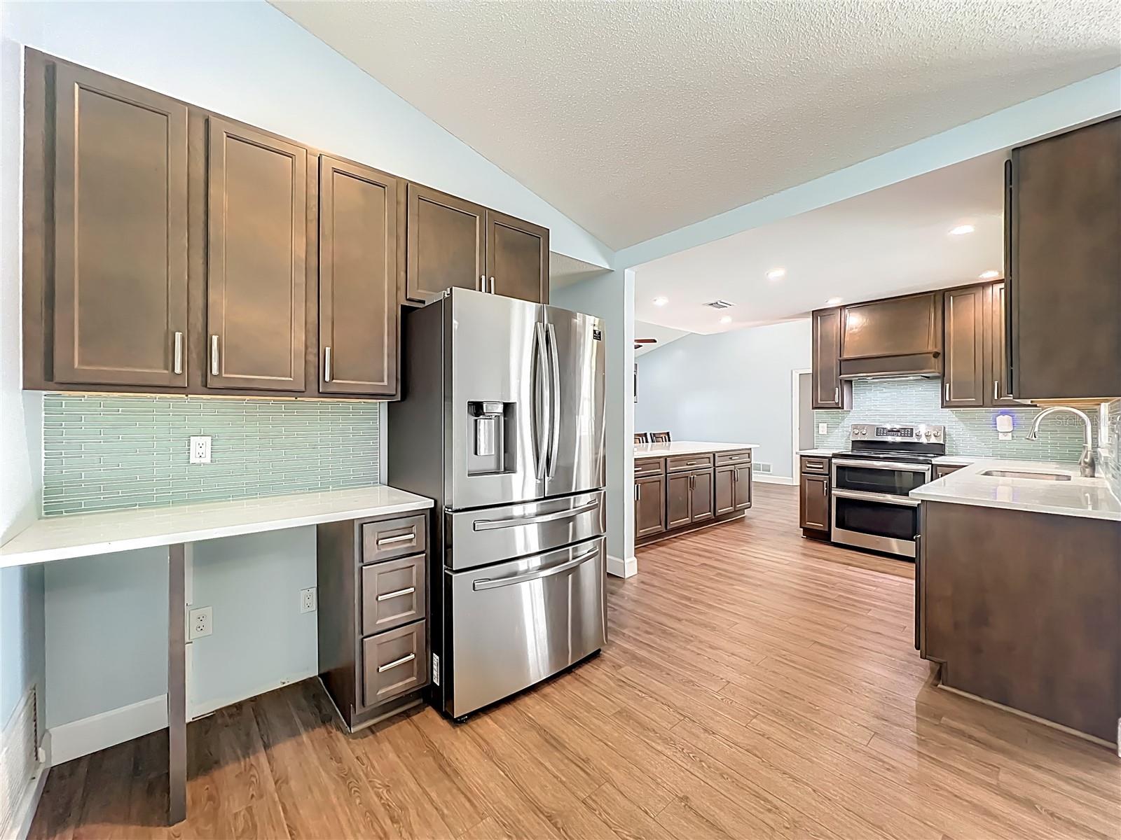 Image 25 of 54 For 4637 Creekview Lane