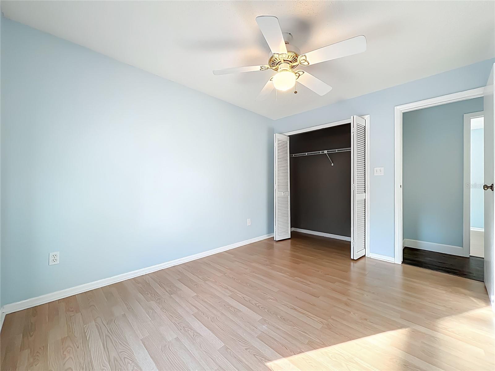 Image 35 of 54 For 4637 Creekview Lane