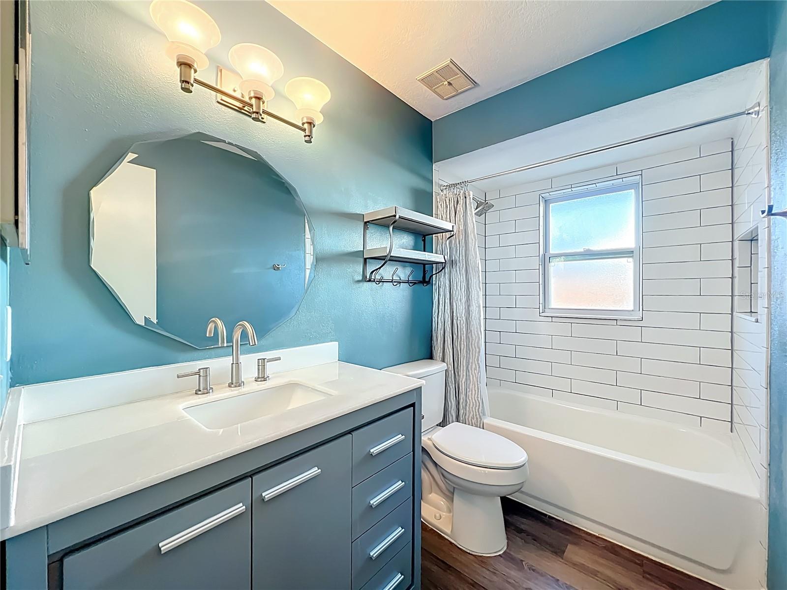 Image 38 of 54 For 4637 Creekview Lane