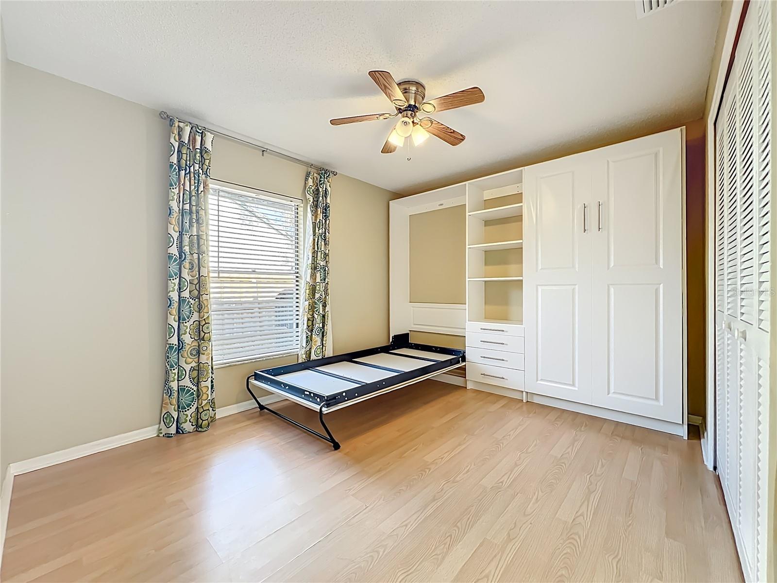 Image 40 of 54 For 4637 Creekview Lane