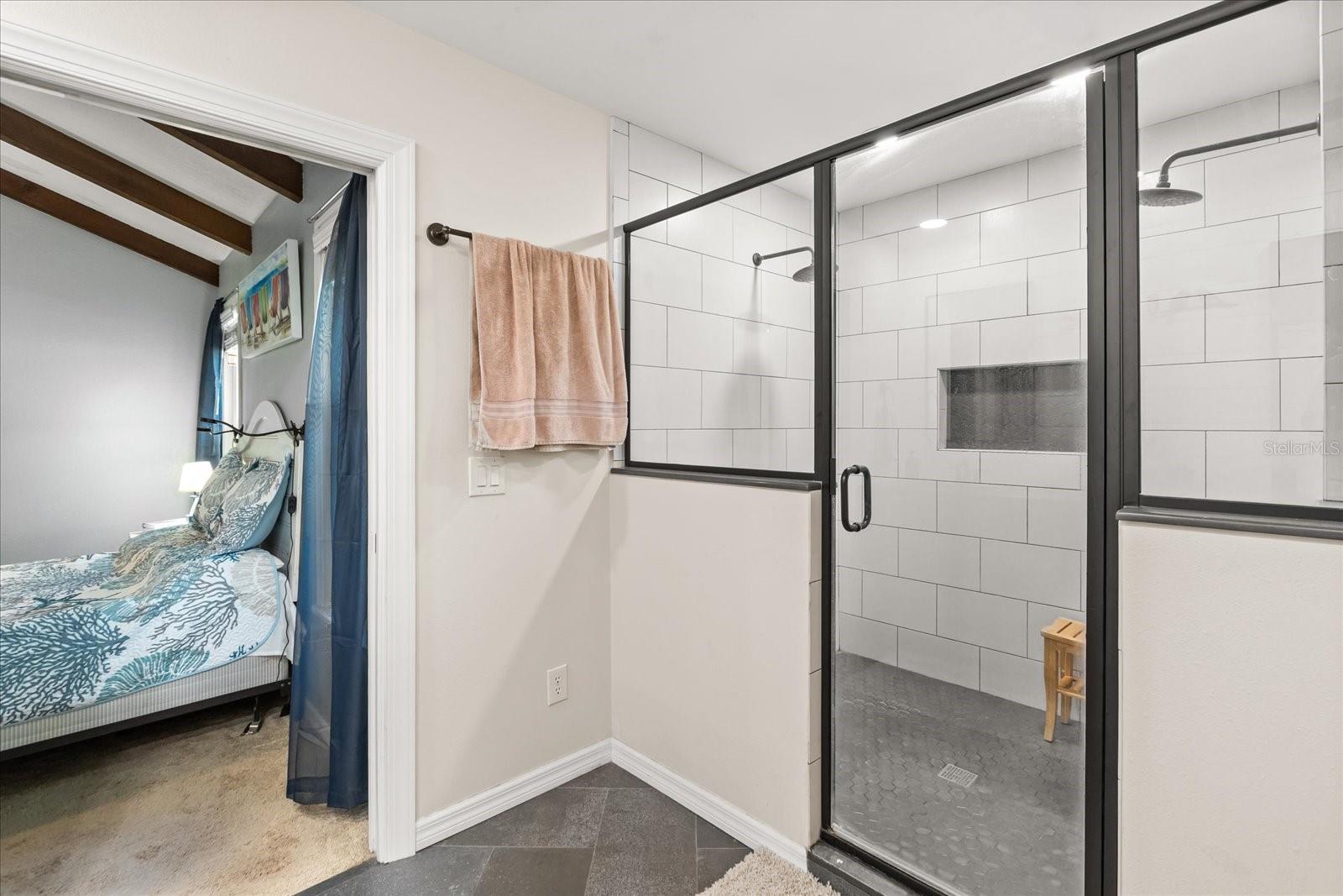 Image 15 of 25 For 333 Forest Road