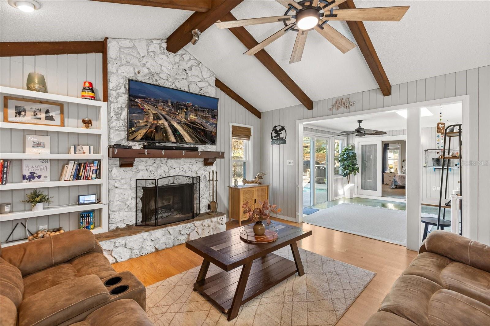 Image 3 of 25 For 333 Forest Road