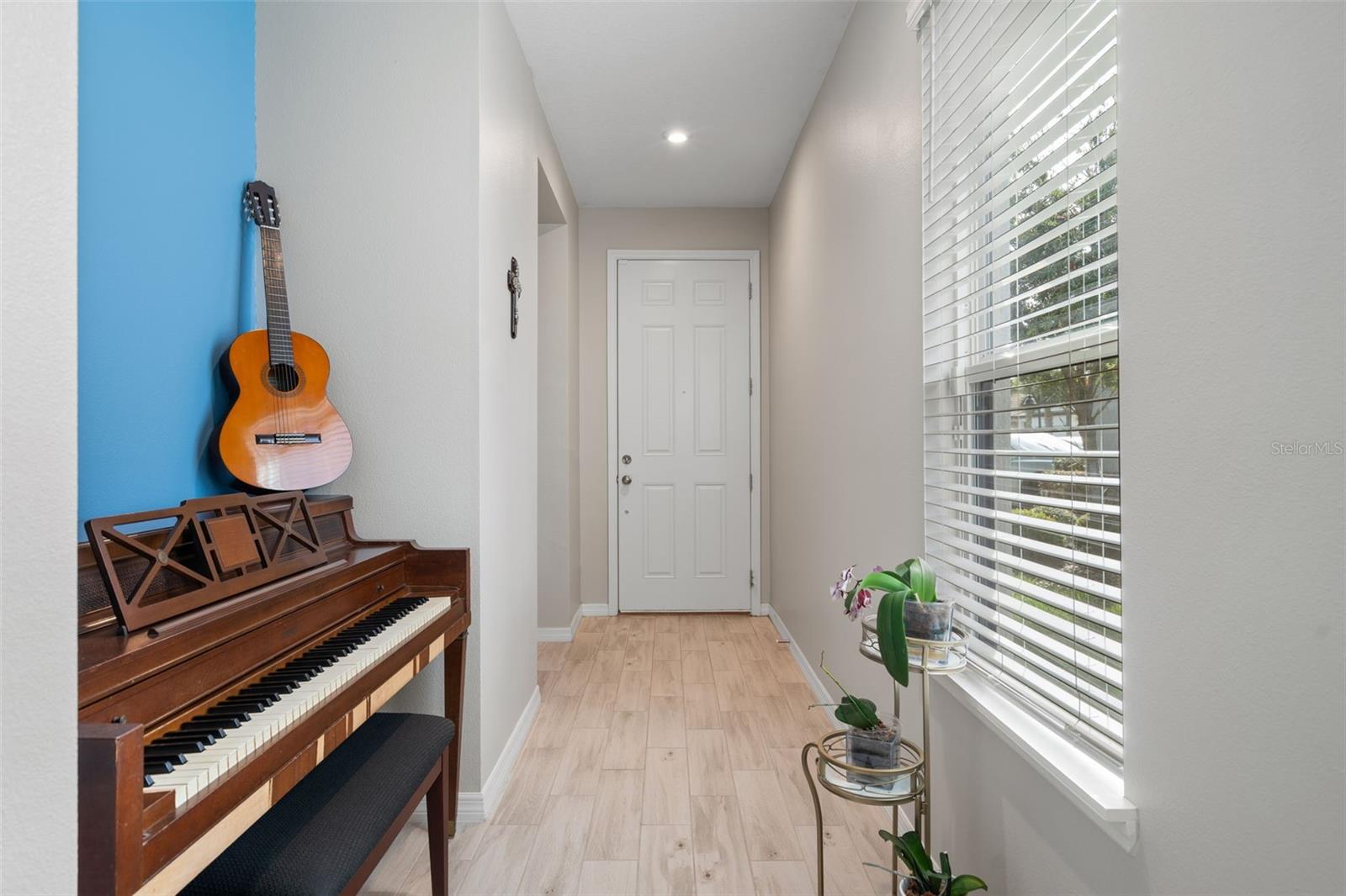 Image 6 of 42 For 1098 Wildmeadow Run