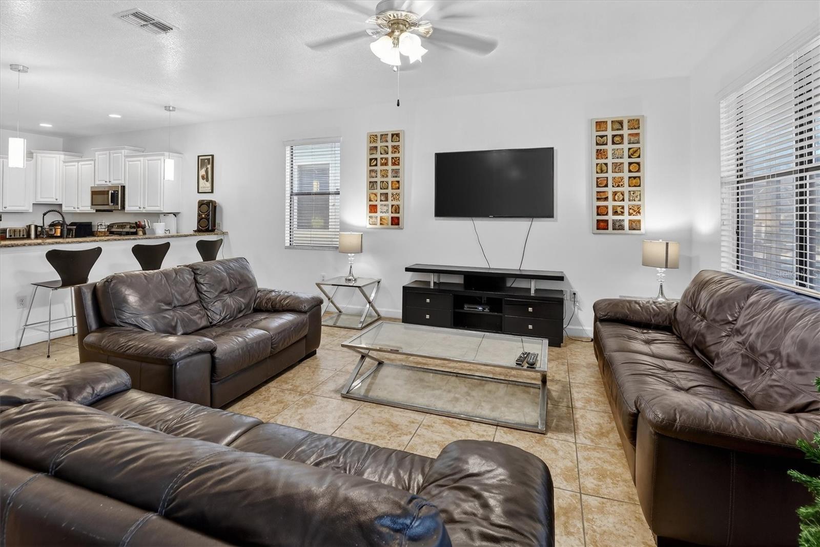 Image 14 of 100 For 9107 El Caro Lane