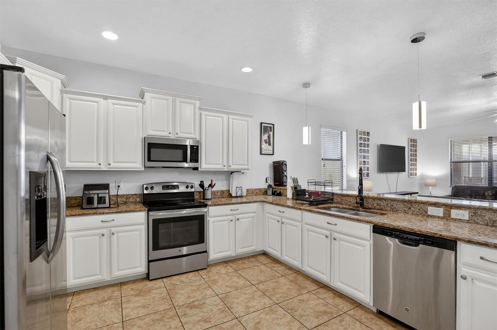 Image 22 of 100 For 9107 El Caro Lane