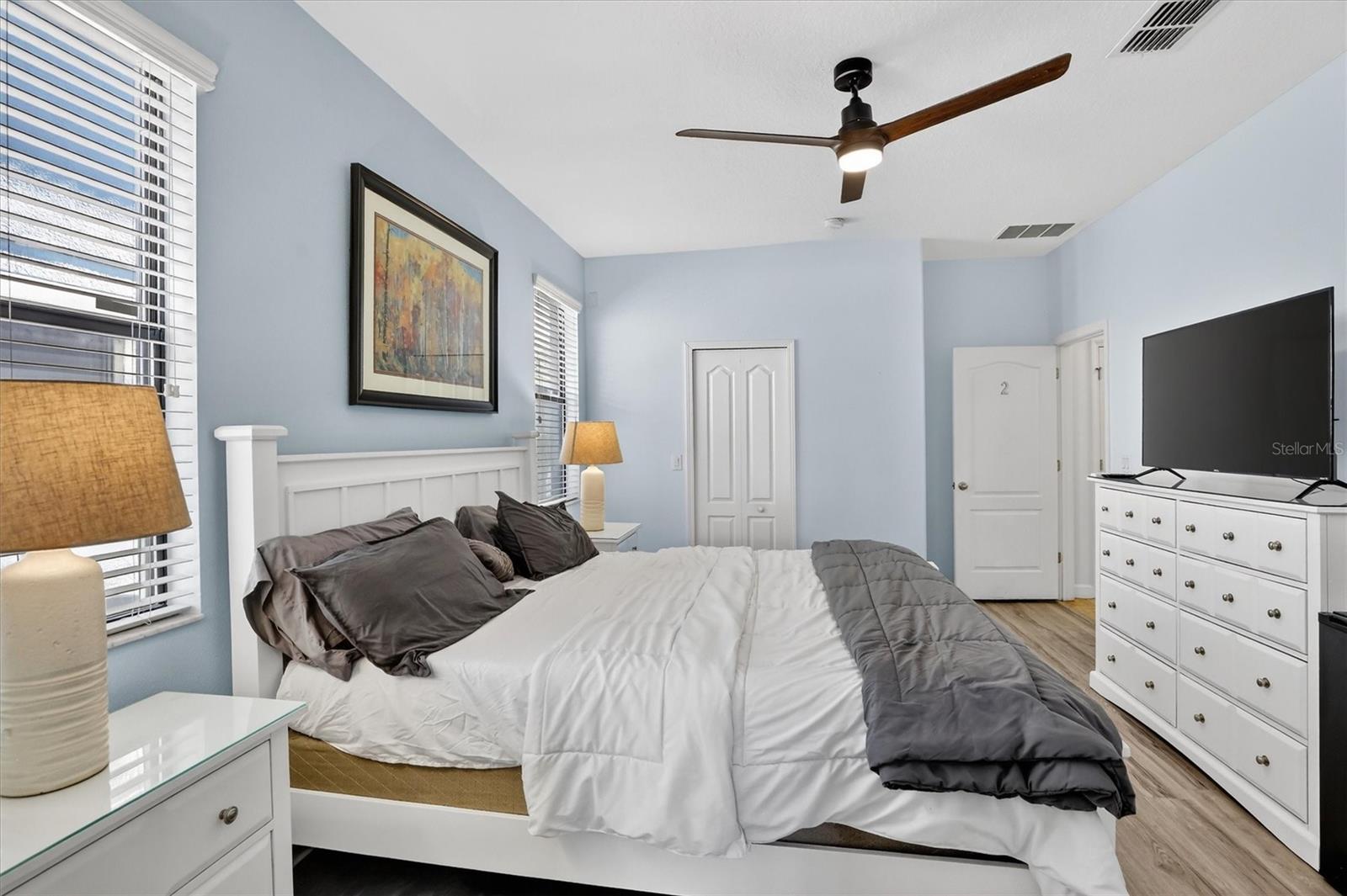 Image 32 of 100 For 9107 El Caro Lane