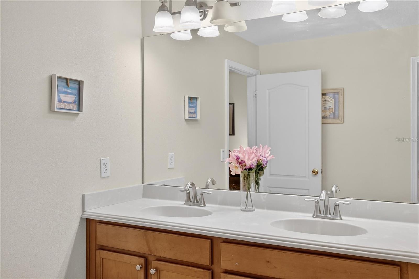 Image 51 of 100 For 9107 El Caro Lane