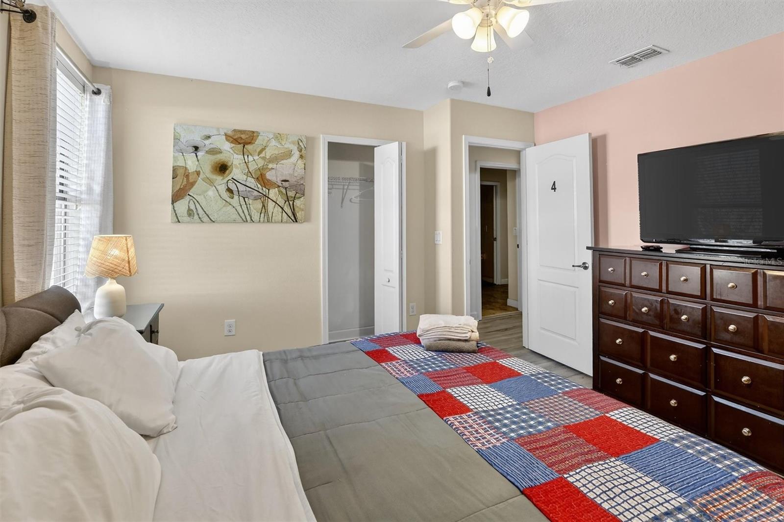 Image 79 of 100 For 9107 El Caro Lane