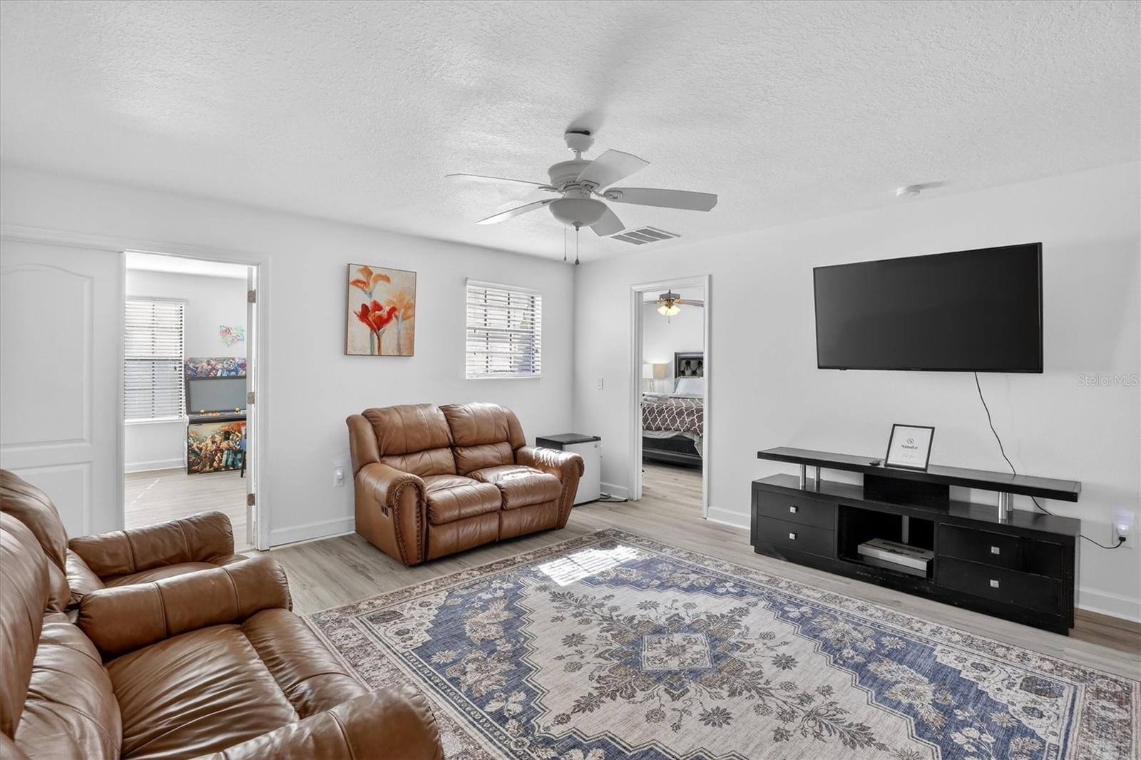 Image 81 of 100 For 9107 El Caro Lane