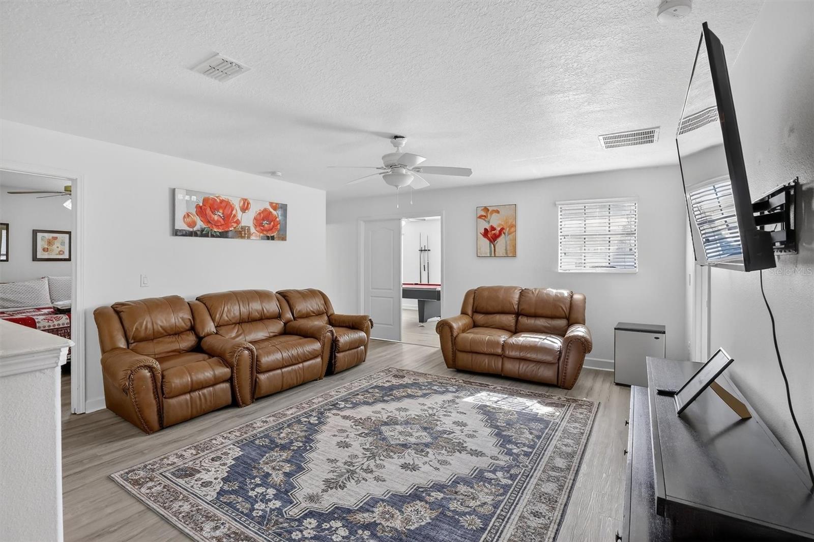 Image 82 of 100 For 9107 El Caro Lane