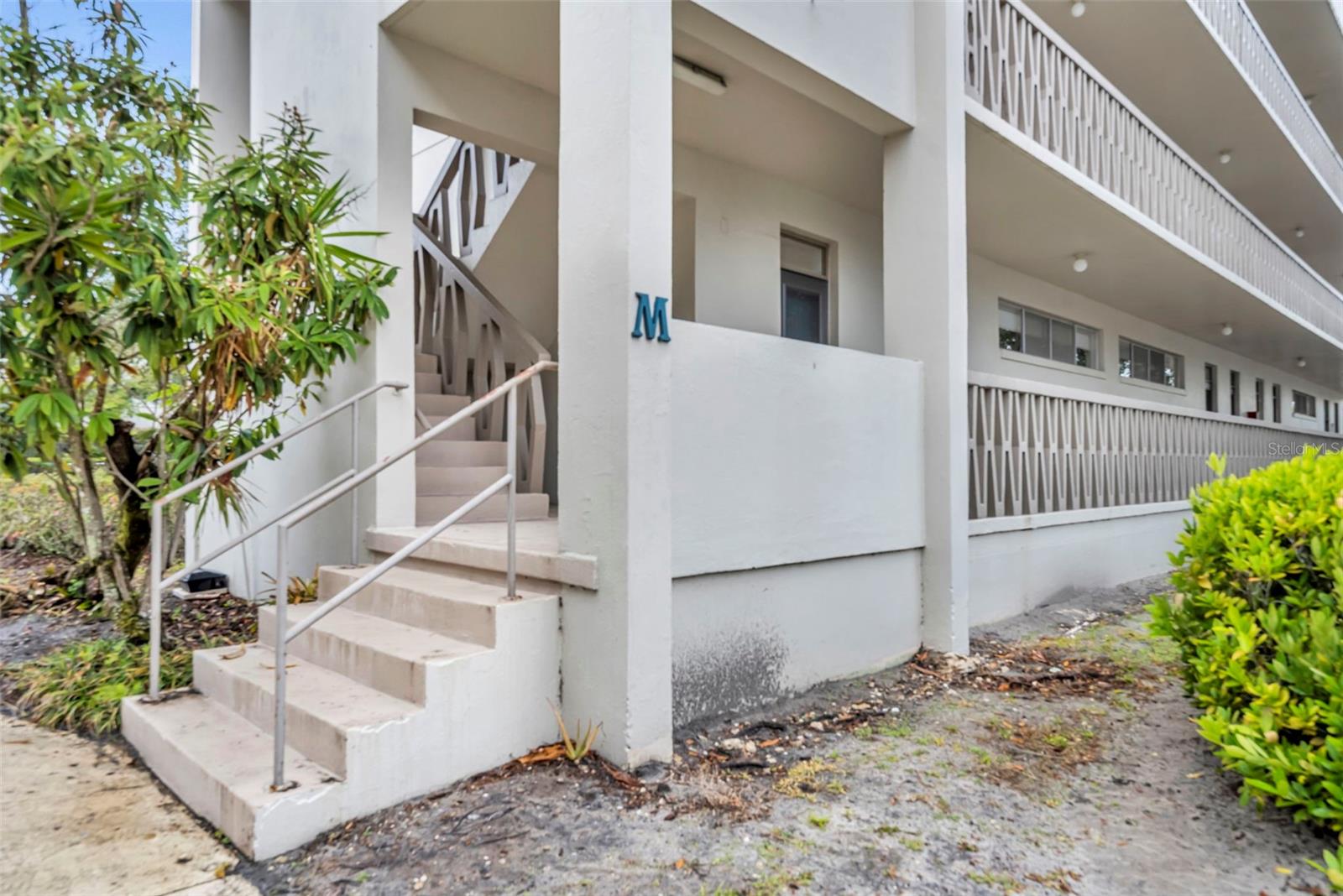 Image 4 of 31 For 700 Melrose Avenue M4