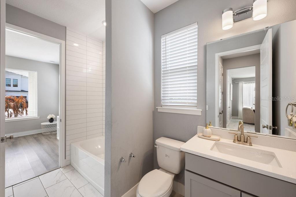 Image 10 of 31 For 21 Steele Street