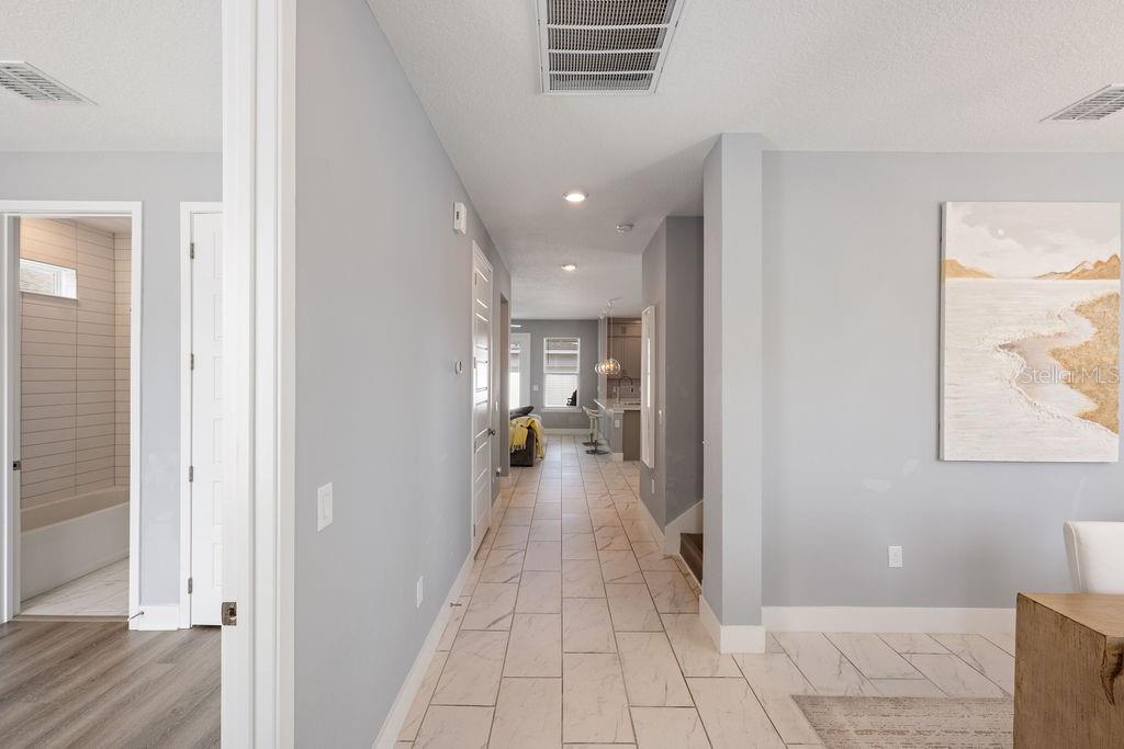 Image 11 of 31 For 21 Steele Street