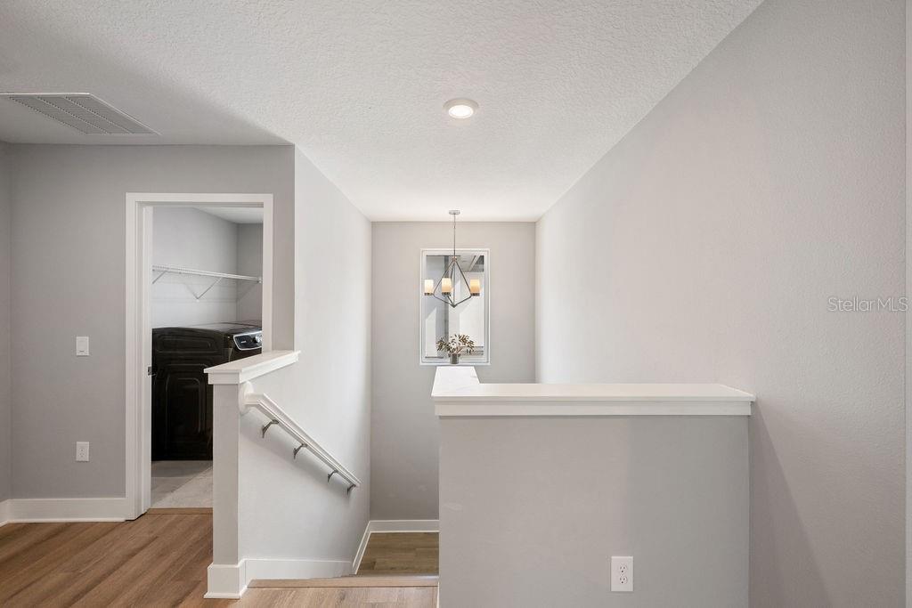 Image 18 of 31 For 21 Steele Street