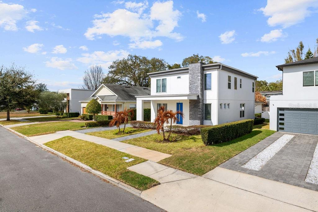 Image 2 of 31 For 21 Steele Street