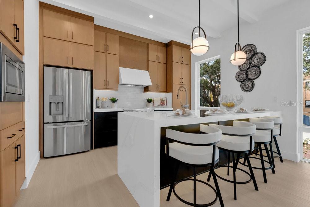 Image 8 of 17 For 1010 Robinson