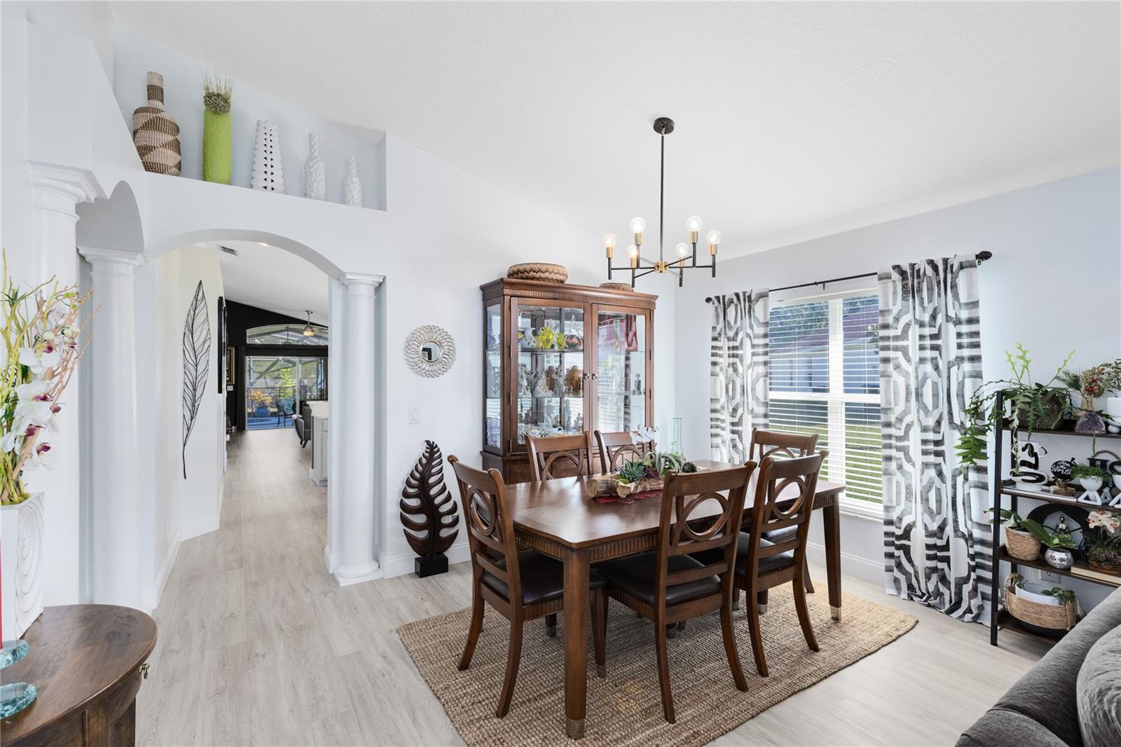 Image 5 of 35 For 1106 Willow Branch Drive