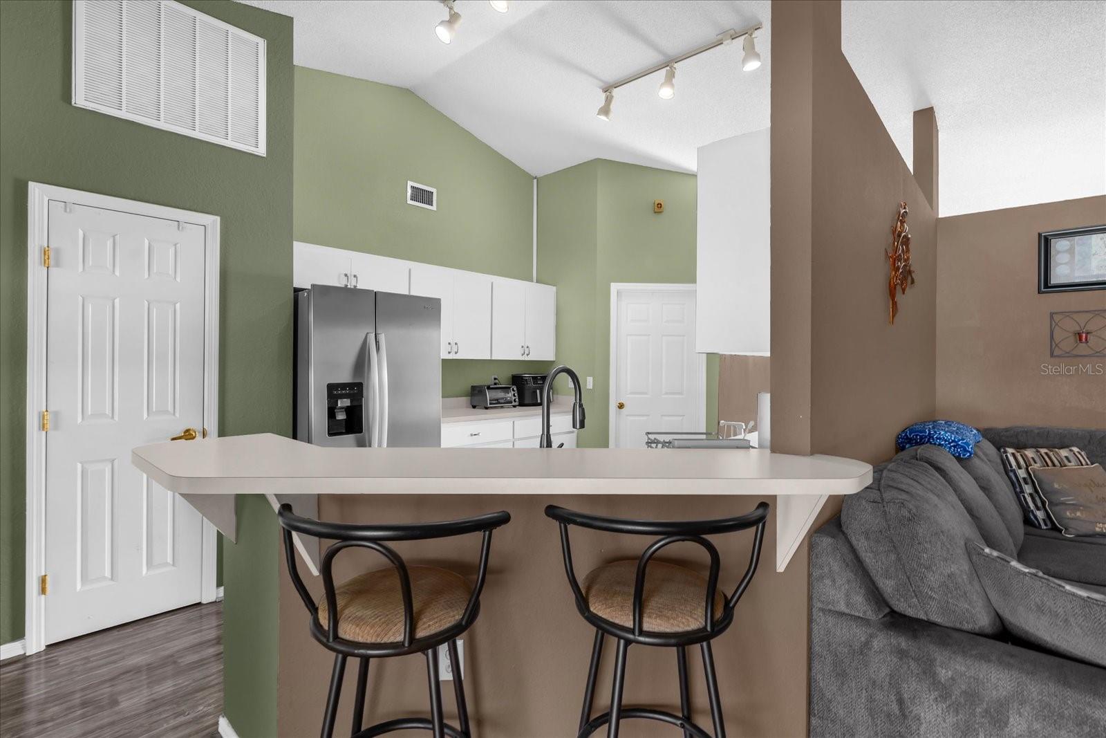 Image 10 of 29 For 218 Meridian Street