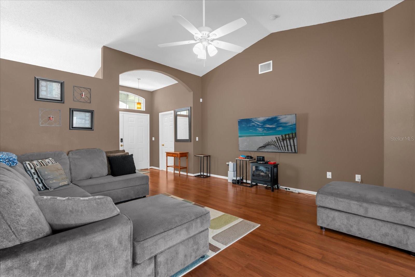 Image 2 of 29 For 218 Meridian Street