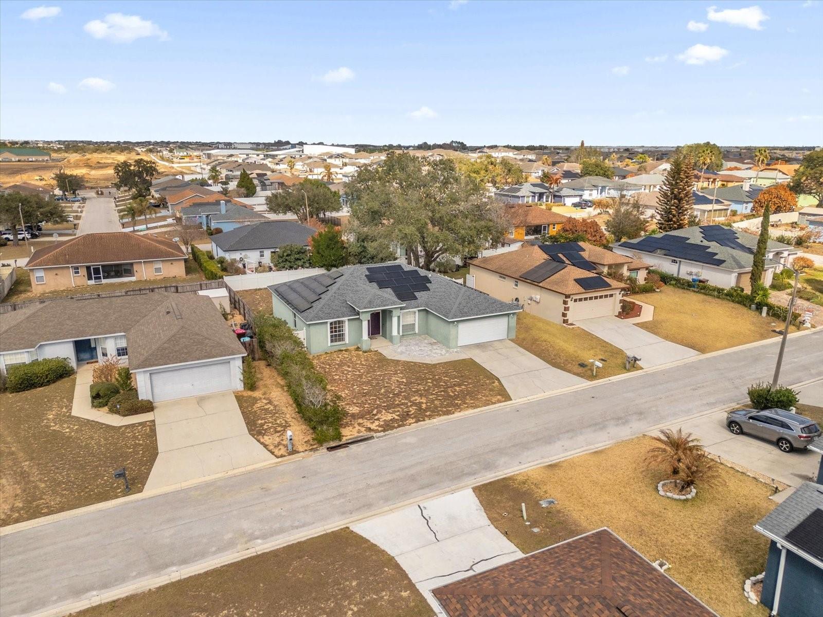 Image 25 of 29 For 218 Meridian Street