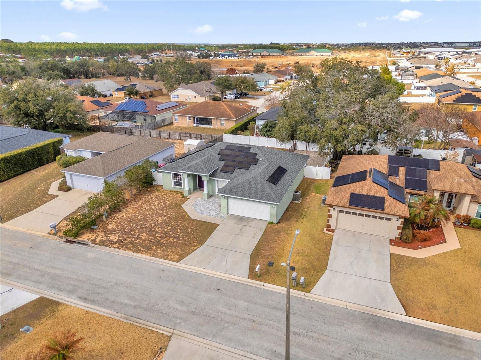 Image 27 of 29 For 218 Meridian Street