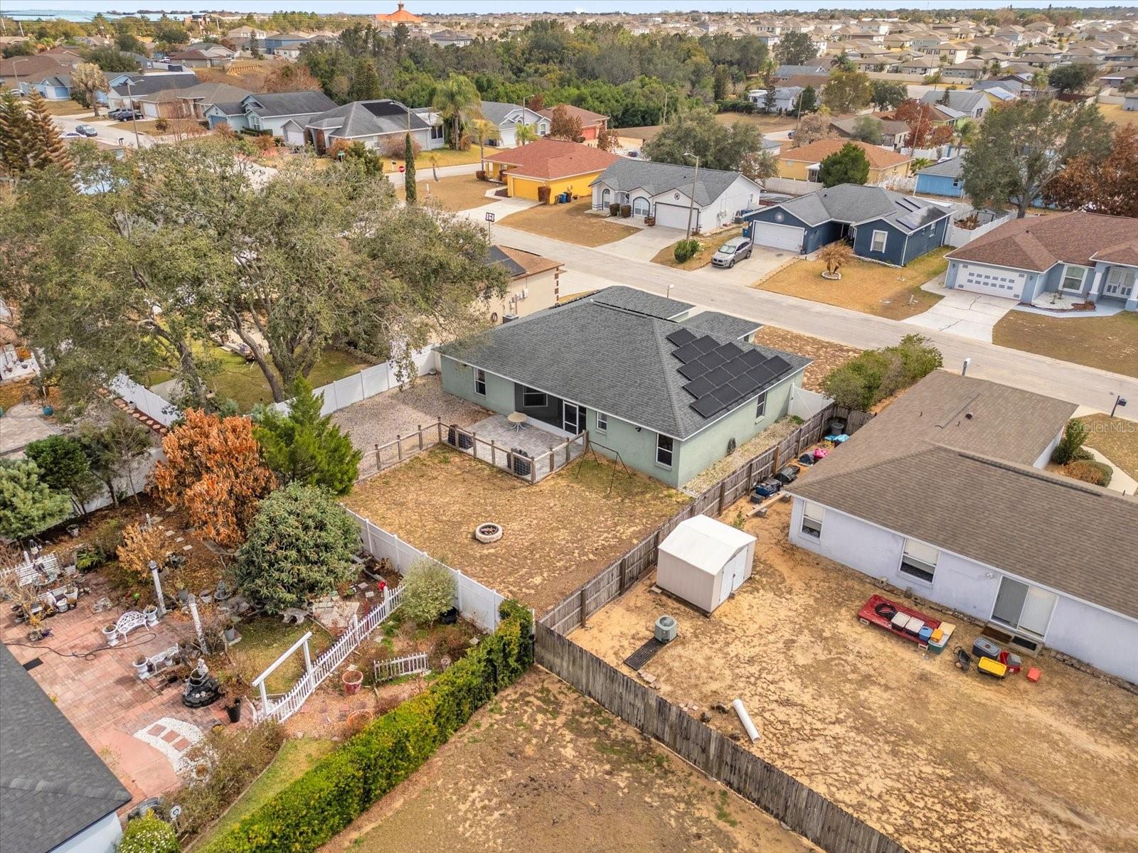 Image 28 of 29 For 218 Meridian Street