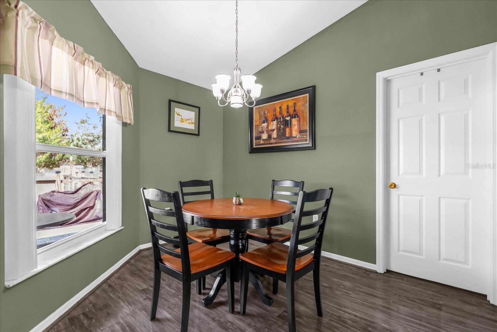 Image 9 of 29 For 218 Meridian Street