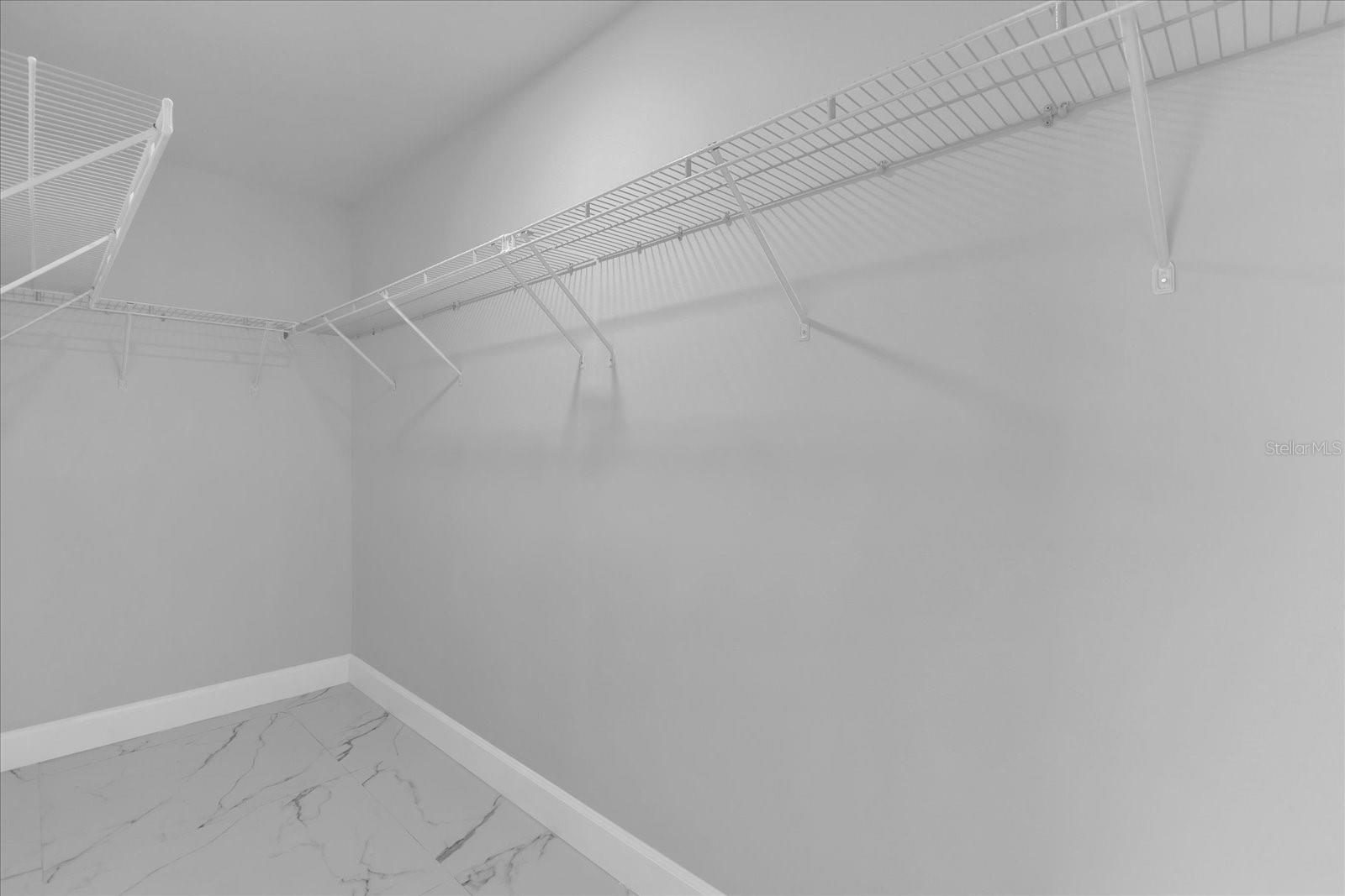 Image 18 of 29 For 2404 Center Street