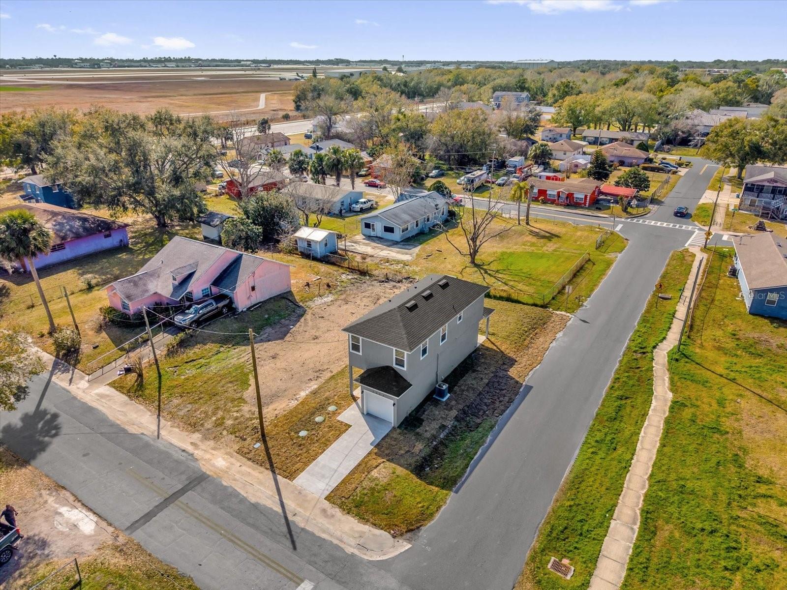 Image 26 of 29 For 2404 Center Street